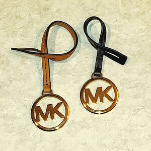 NEW BUNDLE MICHAEL KORS GOLD TONE MK BLACK & TAN LEATHER SIGNATURE BAG CHARMS